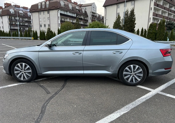 Skoda Superb cena 134999 przebieg: 72220, rok produkcji 2021 z Warszawa małe 232